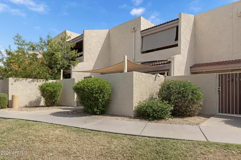 8858 N 47th Ln, Glendale, AZ 85302