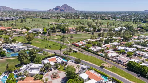 View/Area - 2531 E Marshall Ave, Phoenix, AZ 85016 photo 4 of 10