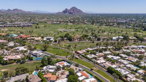 View/Area - 2531 E Marshall Ave, Phoenix, AZ 85016 photo 5 of 10