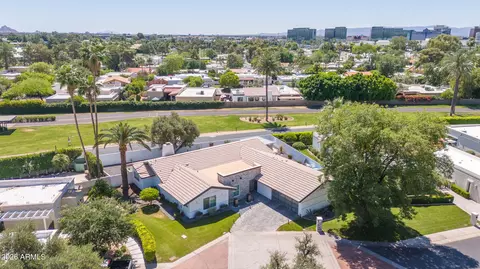 View/Area - 2531 E Marshall Ave, Phoenix, AZ 85016 photo 1 of 10