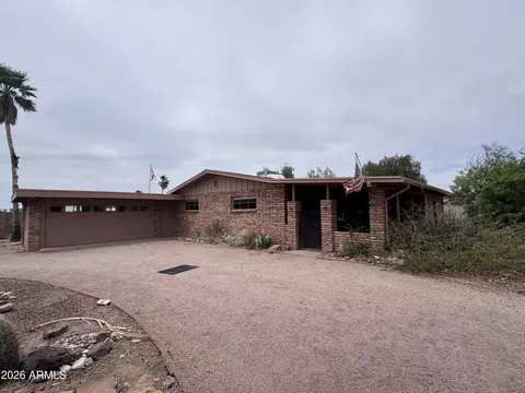 6526 E Holly Dr, Mesa, AZ 85215