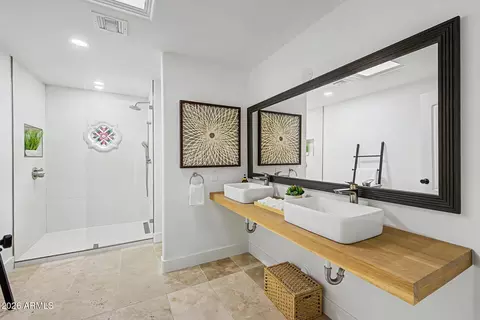 Bath - 3521 E Cherokee St, Phoenix, AZ 85044 photo 1 of 3