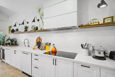 Kitchen - 3521 E Cherokee St, Phoenix, AZ 85044 photo 4 of 6