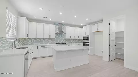 13359 W Eagle Feather Rd, Peoria, AZ 85383