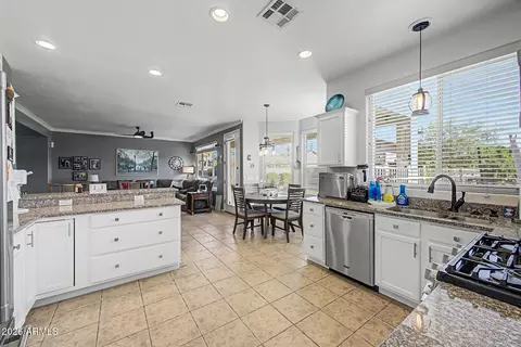 1393 E Tulsa St, Gilbert, AZ 85295 photo 8