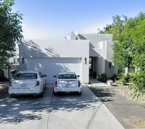 2826 N 28th Pl, Phoenix, AZ 85008
