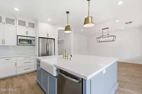 Kitchen - 2634 E Del Rio St, Gilbert, AZ 85295 photo 4 of 5