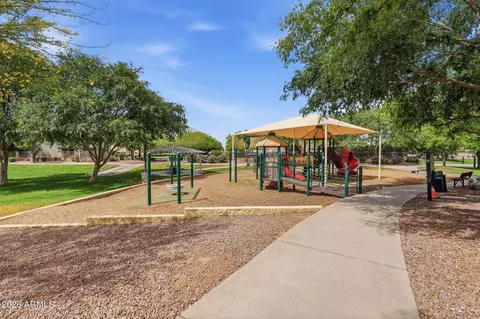 View/Area - 2634 E Del Rio St, Gilbert, AZ 85295 photo 1 of 1