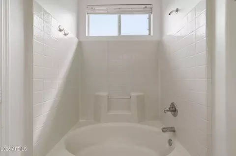 Bath - 2634 E Del Rio St, Gilbert, AZ 85295 photo 2 of 3