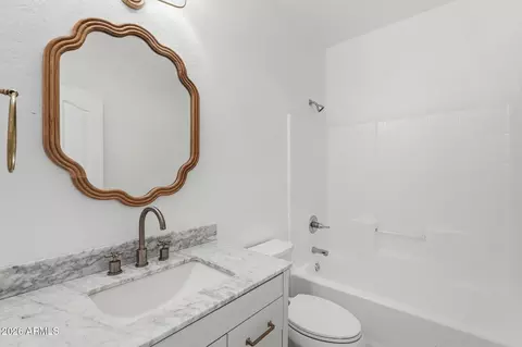 Bath - 2634 E Del Rio St, Gilbert, AZ 85295 photo 3 of 3