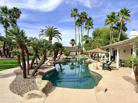 1390 N Valencia Dr, Chandler, AZ 85226