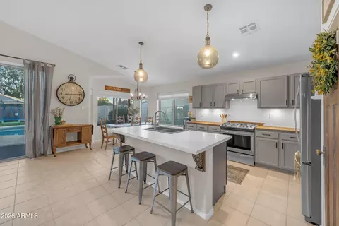 Kitchen - 8505 E Monte Ave, Mesa, AZ 85209 photo 1 of 4
