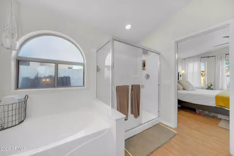 Bath - 8505 E Monte Ave, Mesa, AZ 85209 photo 2 of 3