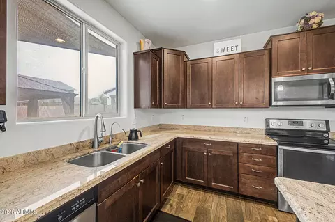Kitchen - 3135 E Quince St, Mesa, AZ 85213 photo 2 of 4