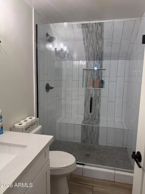 Bath - 3607 N 90th Ave, Phoenix, AZ 85037 photo 3 of 8