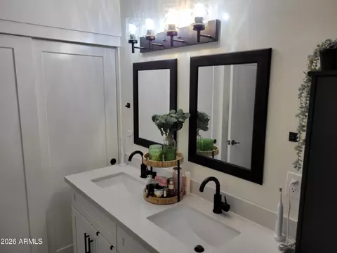 Bath - 3607 N 90th Ave, Phoenix, AZ 85037 photo 7 of 8