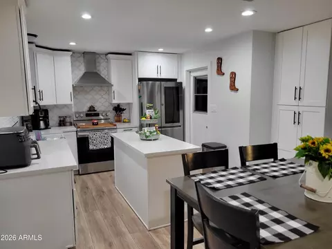 Kitchen - 3607 N 90th Ave, Phoenix, AZ 85037 photo 3 of 4