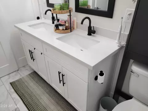 Bath - 3607 N 90th Ave, Phoenix, AZ 85037 photo 8 of 8
