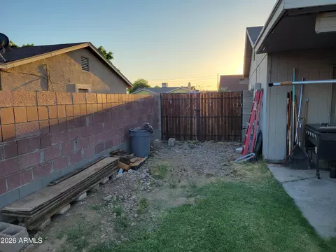 Exterior - 3607 N 90th Ave, Phoenix, AZ 85037 photo 4 of 6