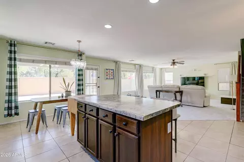 Kitchen - 4192 E Bonanza Rd, Gilbert, AZ 85297 photo 4 of 6