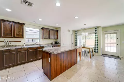 Kitchen - 4192 E Bonanza Rd, Gilbert, AZ 85297 photo 3 of 6