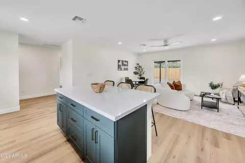 Entry Way - 4246 N 10th Pl, Phoenix, AZ 85014 photo 1 of 1