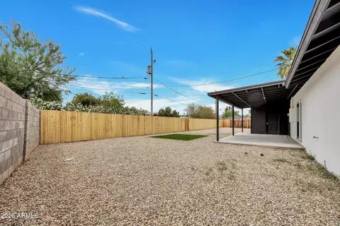 Exterior - 4246 N 10th Pl, Phoenix, AZ 85014 photo 3 of 6