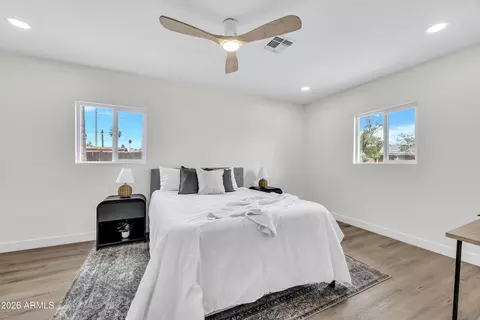 Bedroom - 4246 N 10th Pl, Phoenix, AZ 85014 photo 2 of 4