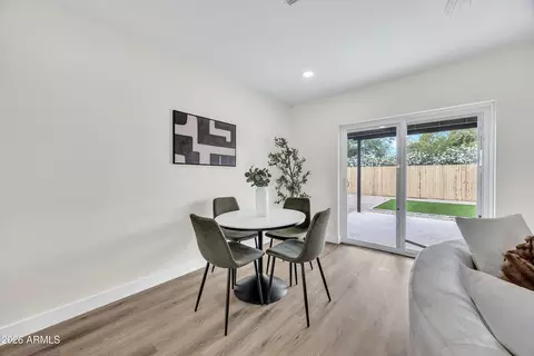 Dining - 4246 N 10th Pl, Phoenix, AZ 85014 photo 1 of 1