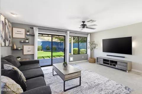 Living - 3326 E Hononegh Dr, Phoenix, AZ 85050 photo 3 of 3