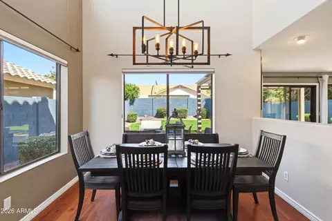 Dining - 3326 E Hononegh Dr, Phoenix, AZ 85050 photo 2 of 3