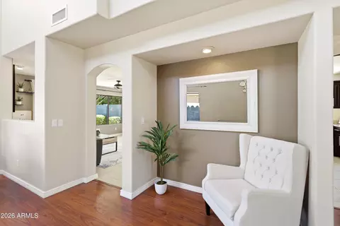 Entry Way - 3326 E Hononegh Dr, Phoenix, AZ 85050 photo 1 of 2