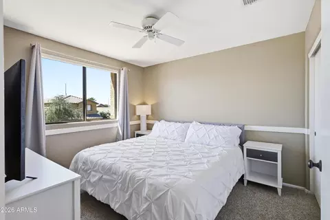 Bedroom - 3326 E Hononegh Dr, Phoenix, AZ 85050 photo 5 of 6