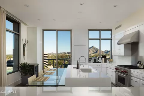 2402 Esplanade Ln #PH1, Phoenix, AZ 85016