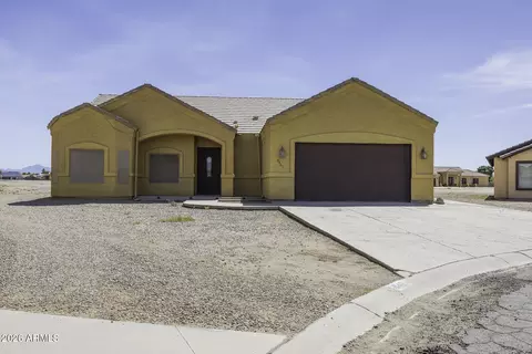 9461 W Kramer Pl, Arizona City, AZ 85123