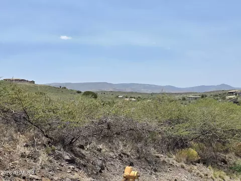 12320 S Caballo Ter #352, Mayer, AZ 86333