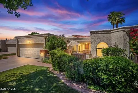 8330 E San Bernardo Dr, Scottsdale, AZ 85258