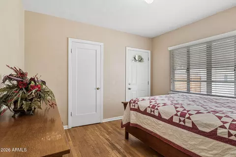 Bedroom - 931 W Mackenzie Dr, Phoenix, AZ 85013 photo 1 of 5