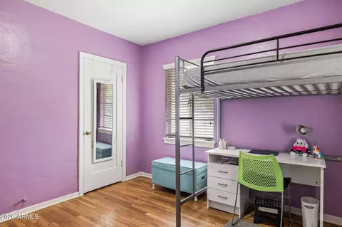 Bedroom - 931 W Mackenzie Dr, Phoenix, AZ 85013 photo 5 of 5
