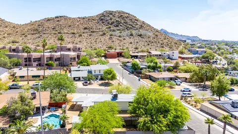 View/Area - 9804 N 4th Ave, Phoenix, AZ 85021 photo 4 of 9