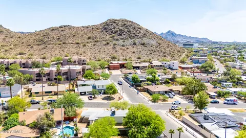 View/Area - 9804 N 4th Ave, Phoenix, AZ 85021 photo 7 of 9