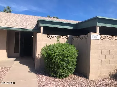 17657 N Lindner Dr, Glendale, AZ 85308