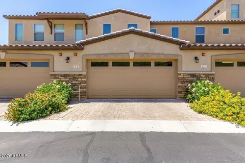 2821 S Skyline Dr #124, Mesa, AZ 85212