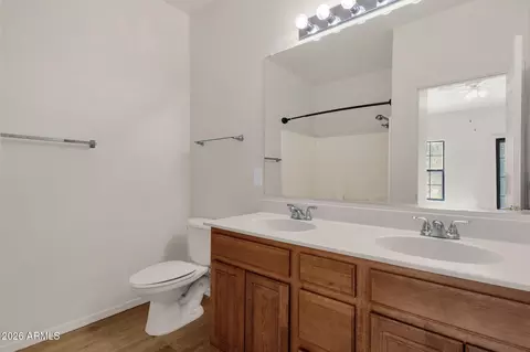 Bath - 1702 E Bell Rd #177, Phoenix, AZ 85022 photo 1 of 4