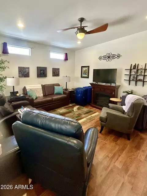 660 Gypsum Dr, Apache Junction, AZ 85119