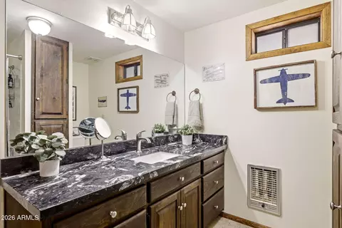 Bath - 2770 Apollo Cir, Overgaard, AZ 85933 photo 1 of 4