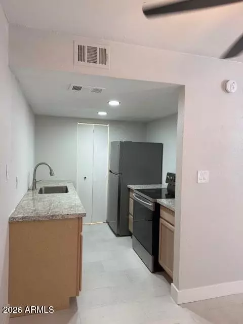 4250 N 68th Ave, Phoenix, AZ 85033