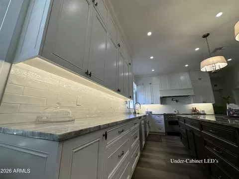 22366 N 68th Dr, Glendale, AZ 85310