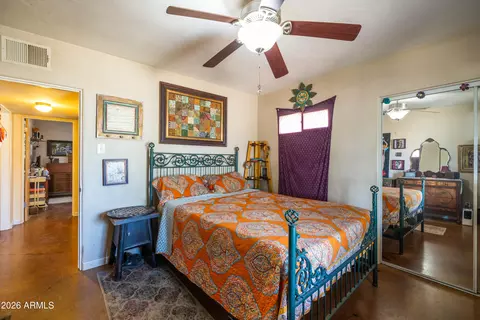 Bedroom - 1329 E Hubbell St, Phoenix, AZ 85006 photo 1 of 2