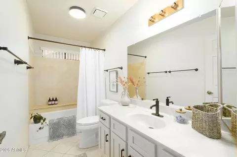 Bath - 1930 E Dawn Dr, Tempe, AZ 85284 photo 2 of 2